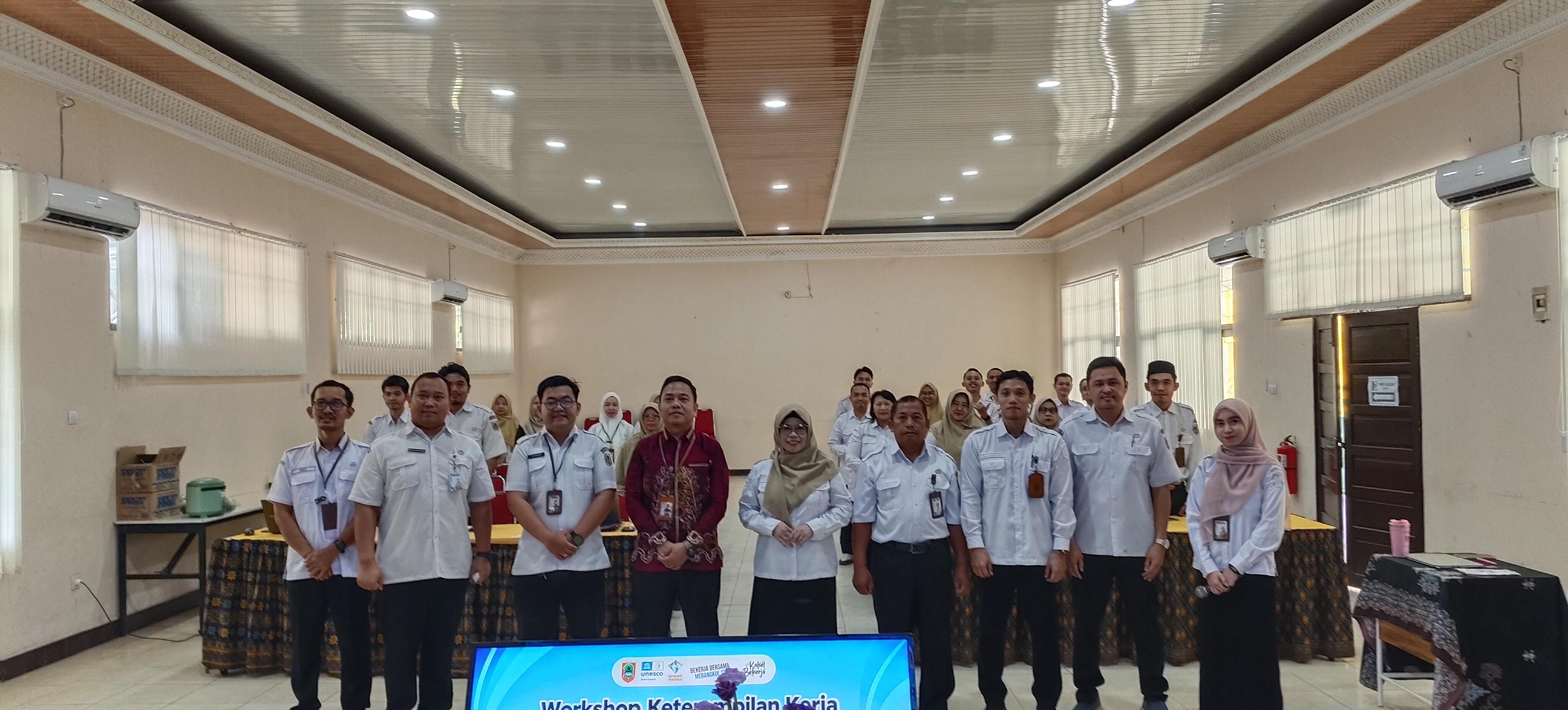 SMKN 2 Banjarbaru Tuan Rumah Workshop Keterampilan Kerja Bagi Guru dan Tenaga Kependidikan SMK Tahun 2026